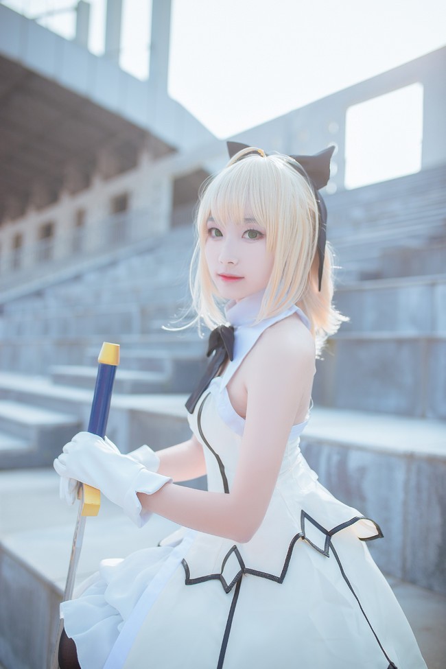 Fate/Grand Order 角色:saber lily Cn:樱初末梦 [P2]