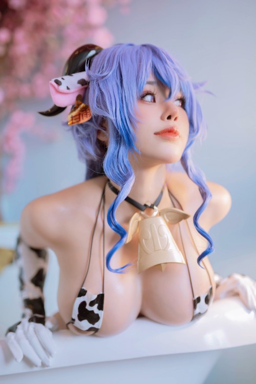 Genshin Impact Ganyu Cow Bikini Cosplay Oiled up Doused with Milk 14